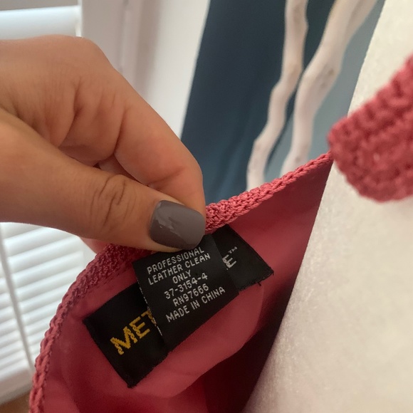 70's Vintage Pink Halter, Tie Back top - Picture 12 of 14